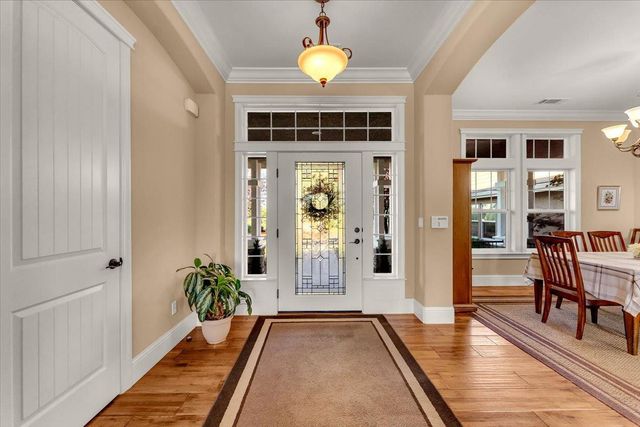 16280 Canto de las Lupine Dr, Redding, CA 96001