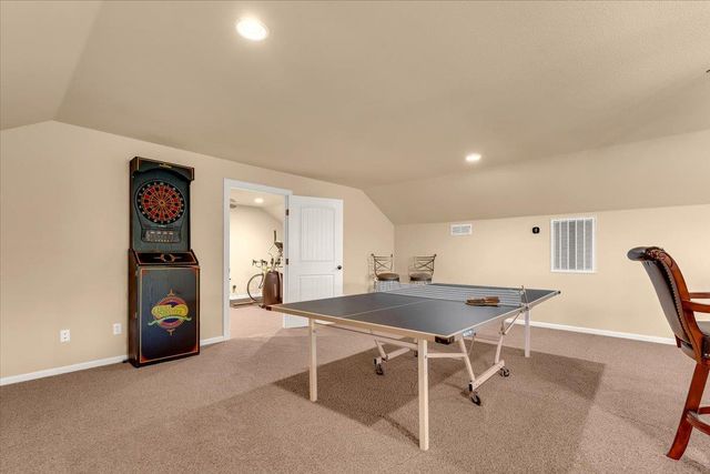 16280 Canto de las Lupine Dr, Redding, CA 96001