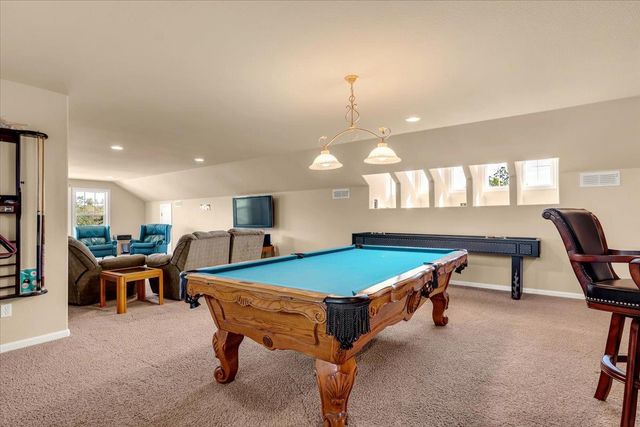 16280 Canto de las Lupine Dr, Redding, CA 96001