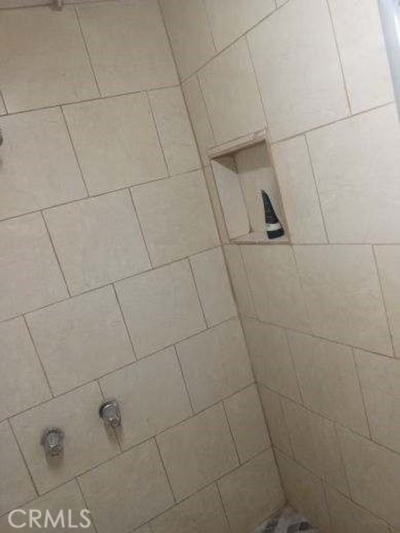 6600 Holmes Avenue, Los Angeles, CA 90001 — photo 3