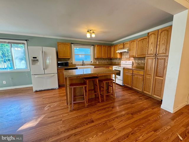 103 LAKEVIEW BLVD, Browns Mills, NJ 08015