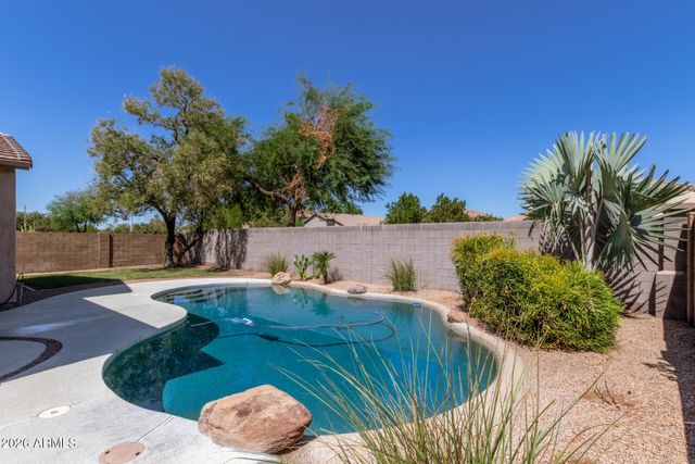 2760 E CARLA VISTA Drive, Chandler, AZ 85225