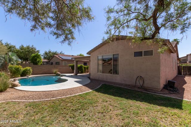 2760 E CARLA VISTA Drive, Chandler, AZ 85225