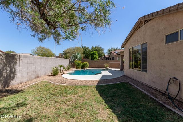 2760 E CARLA VISTA Drive, Chandler, AZ 85225