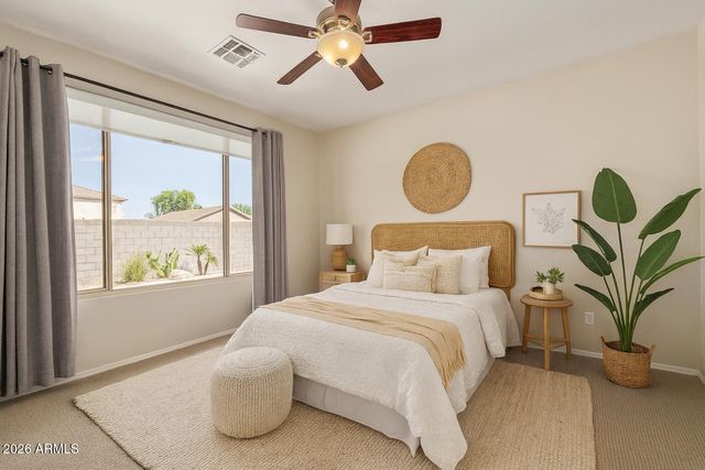 2760 E CARLA VISTA Drive, Chandler, AZ 85225