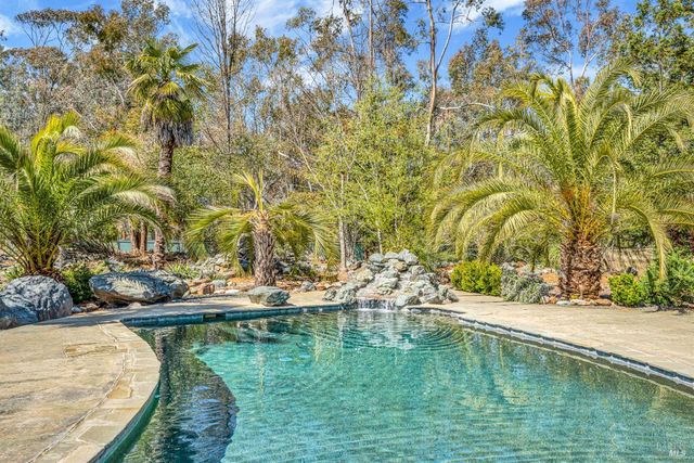 3125 Ranch Ct, Lakeport, CA 95453