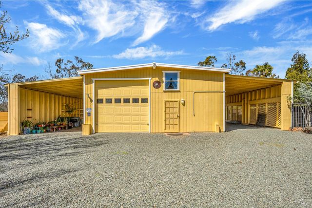 3125 Ranch Ct, Lakeport, CA 95453