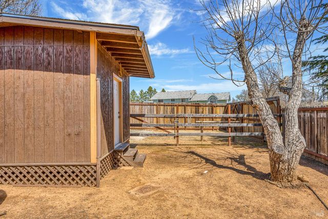 3125 Ranch Ct, Lakeport, CA 95453
