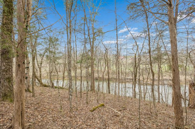 6200 Pinewood Rd, Nunnelly, TN 37137