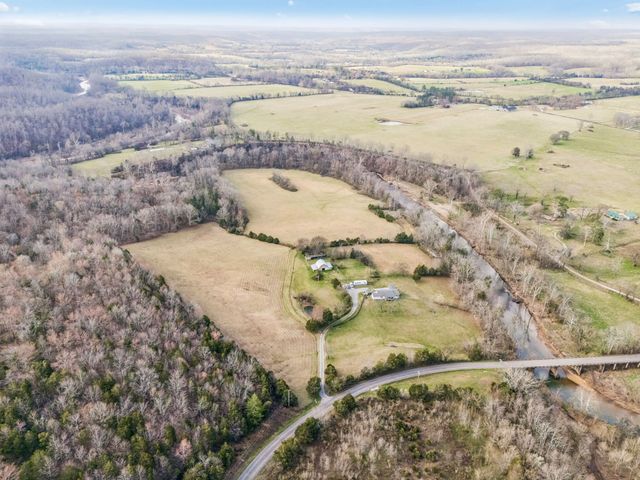 6200 Pinewood Rd, Nunnelly, TN 37137