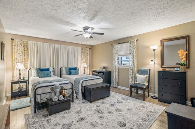 6200 Pinewood Rd, Nunnelly, TN 37137