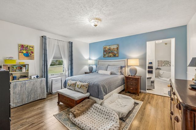 6200 Pinewood Rd, Nunnelly, TN 37137