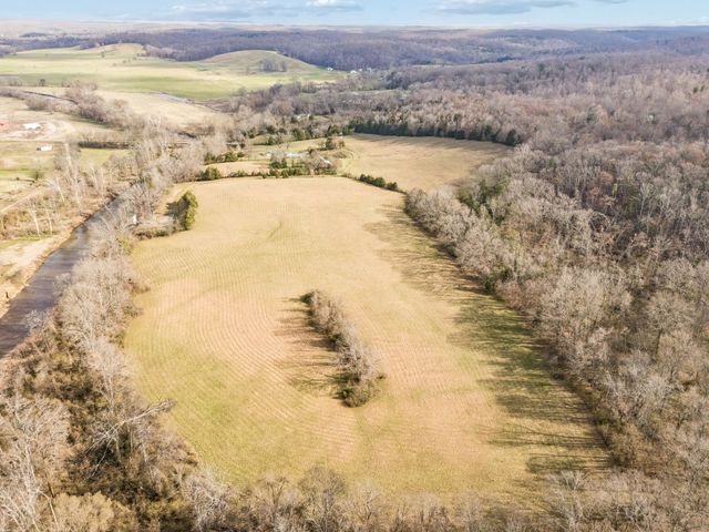 6200 Pinewood Rd, Nunnelly, TN 37137