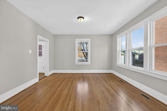 318 E PICCADILLY ST, Winchester, VA 22601