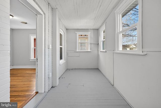 318 E PICCADILLY ST, Winchester, VA 22601