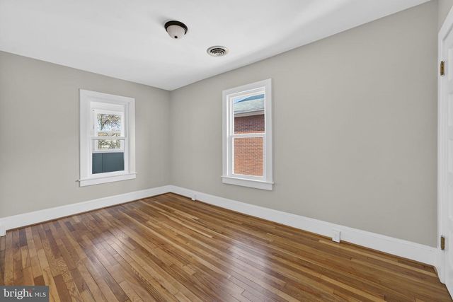 318 E PICCADILLY ST, Winchester, VA 22601