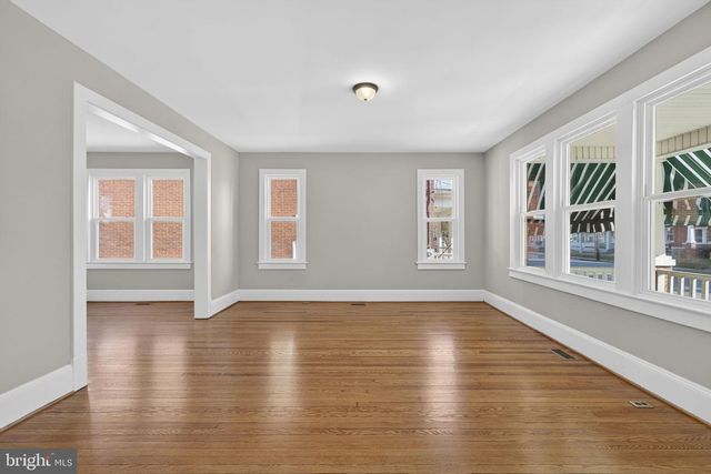 318 E PICCADILLY ST, Winchester, VA 22601