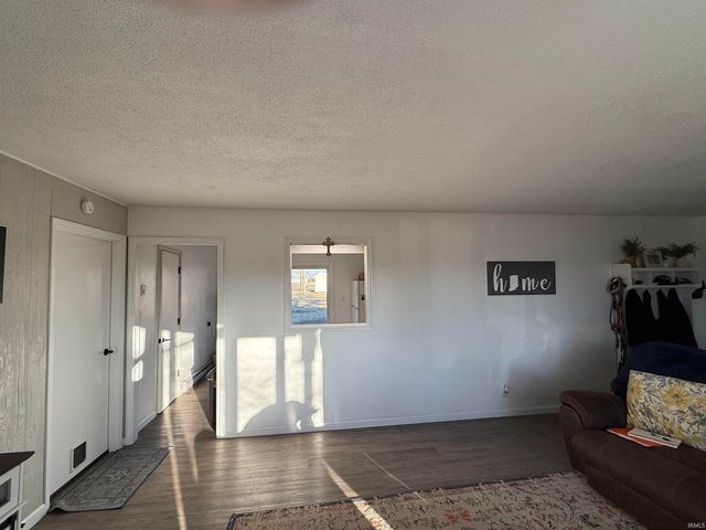 3304 N Dalinda Road, Muncie, IN 47303