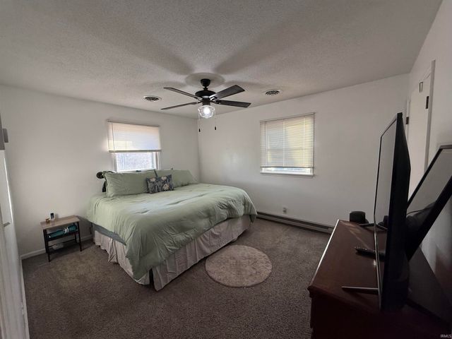 3304 N Dalinda Road, Muncie, IN 47303