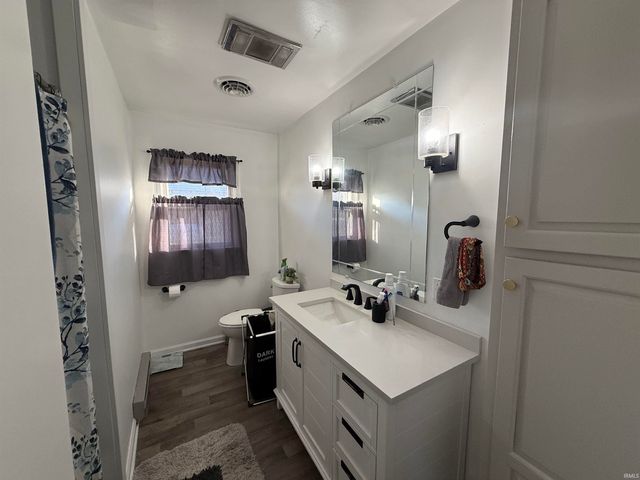 3304 N Dalinda Road, Muncie, IN 47303