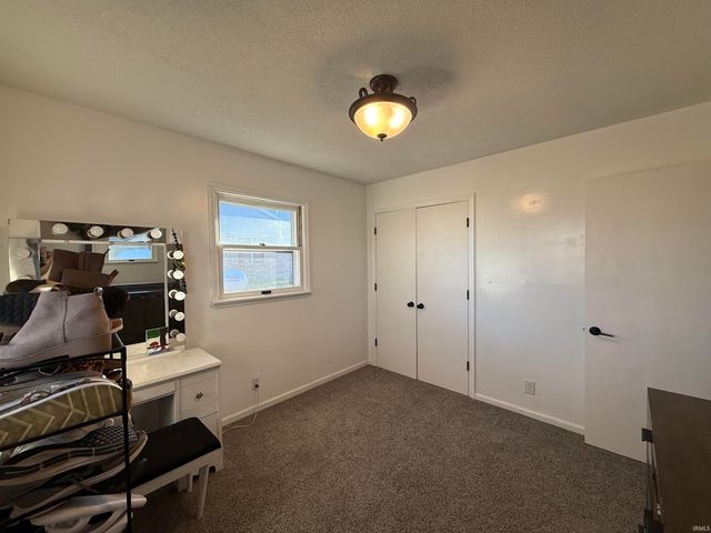 3304 N Dalinda Road, Muncie, IN 47303