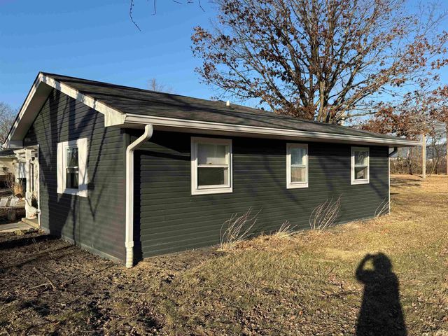 3304 N Dalinda Road, Muncie, IN 47303