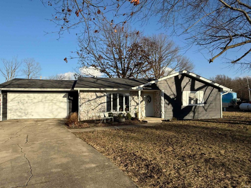 3304 N Dalinda Road, Muncie, IN 47303