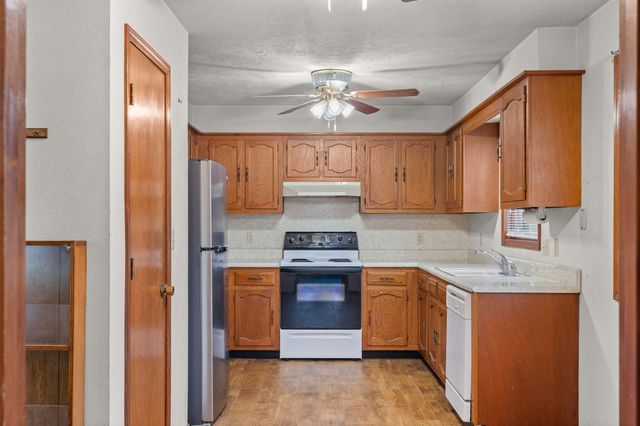 208 W Maddux Street, Branson, MO 65616