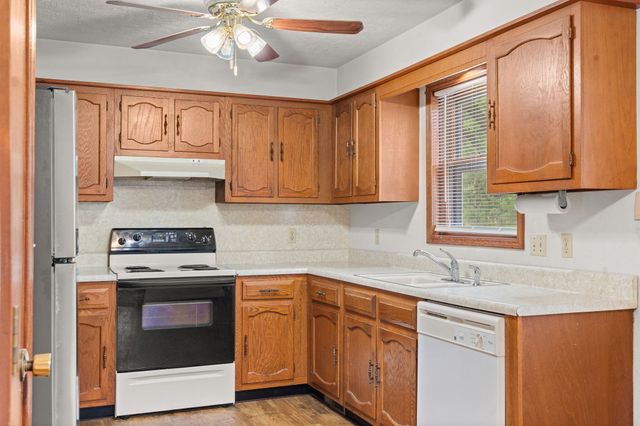 208 W Maddux Street, Branson, MO 65616