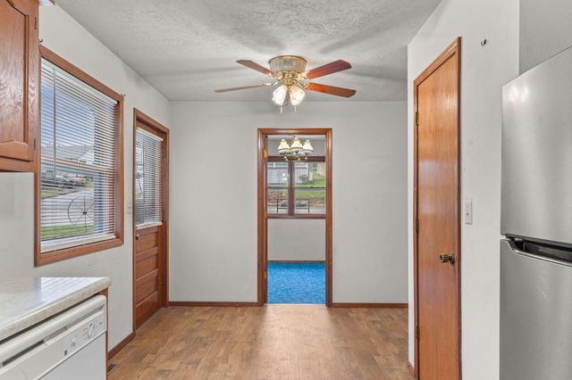 208 W Maddux Street, Branson, MO 65616