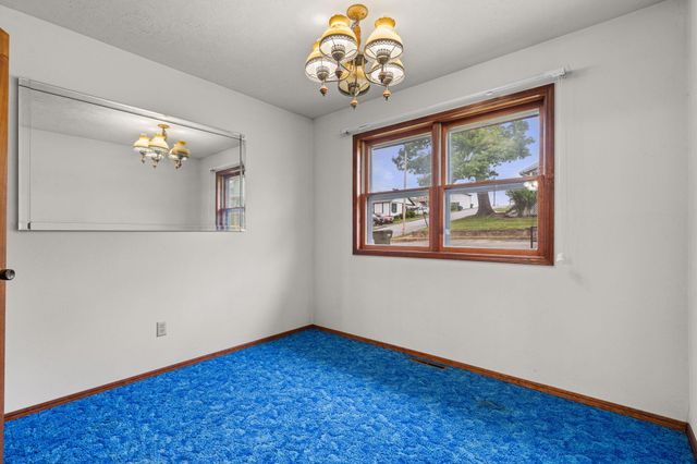 208 W Maddux Street, Branson, MO 65616