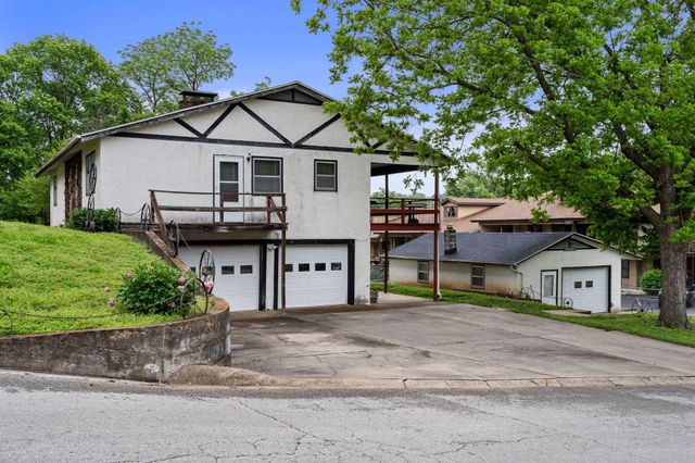 208 W Maddux Street, Branson, MO 65616