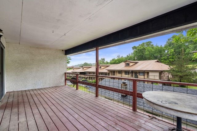 208 W Maddux Street, Branson, MO 65616