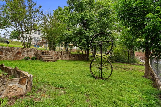208 W Maddux Street, Branson, MO 65616