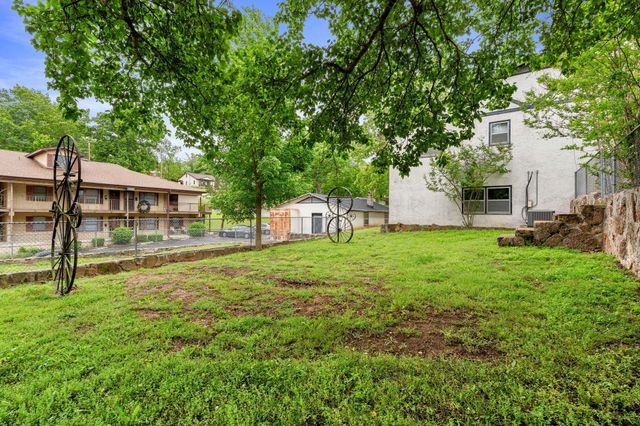 208 W Maddux Street, Branson, MO 65616