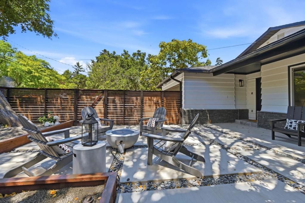 Image 6 of property listing at 2045 Mezes Avenue, Belmont, CA 94002