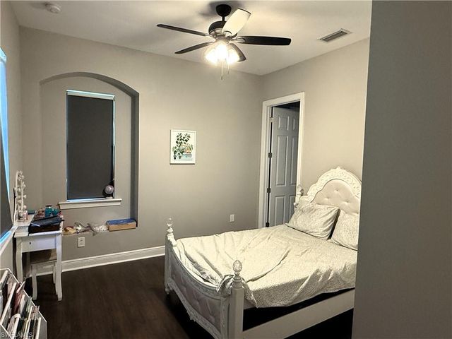 10124 Belcrest BLVD, Fort Myers, FL 33913