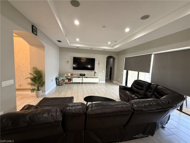 10124 Belcrest BLVD, Fort Myers, FL 33913