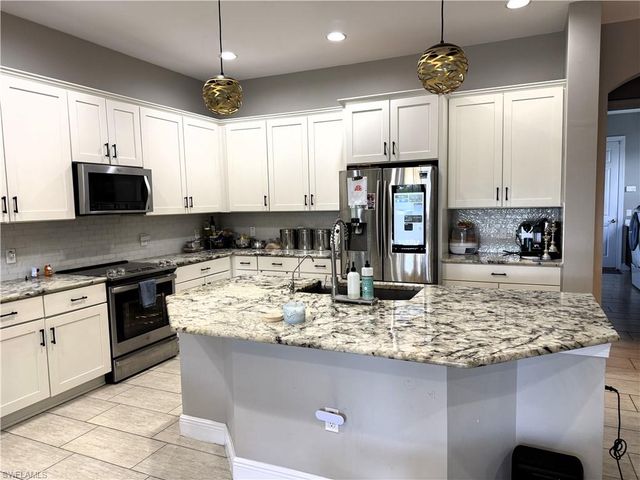 10124 Belcrest BLVD, Fort Myers, FL 33913