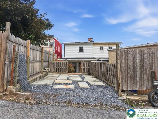 1512 East 7th Street, Bethlehem City, PA 18015