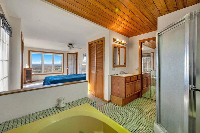 2627 BAY SETTLEMENT ROAD, Green Bay, WI 54311