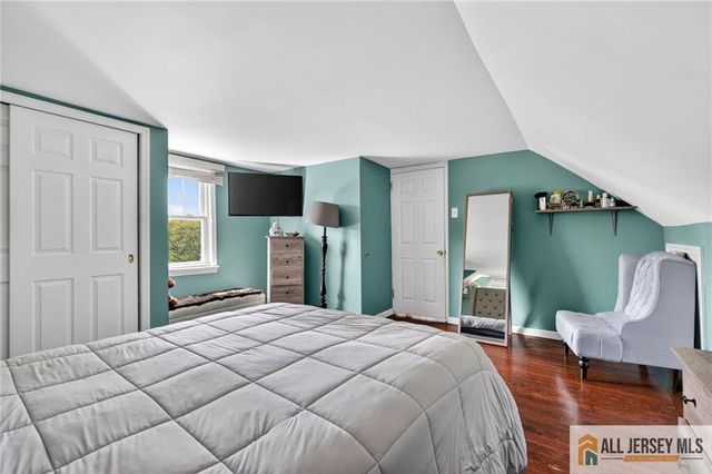 177 Midfield Road, Colonia, NJ 07067