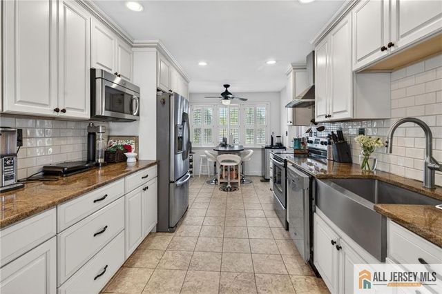 177 Midfield Road, Colonia, NJ 07067