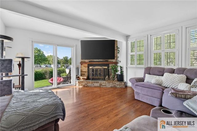 177 Midfield Road, Colonia, NJ 07067