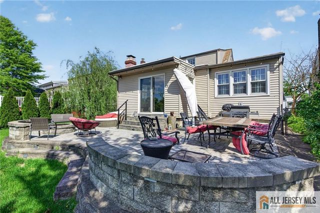 177 Midfield Road, Colonia, NJ 07067