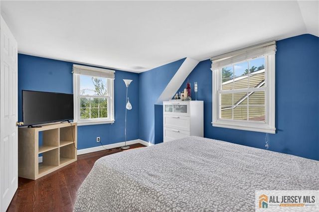 177 Midfield Road, Colonia, NJ 07067