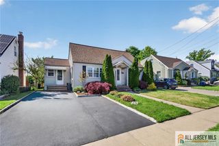 177 Midfield Road, Colonia, NJ 07067