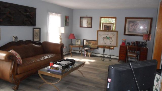 16 Ruzzi Street, Cranston, RI 02920