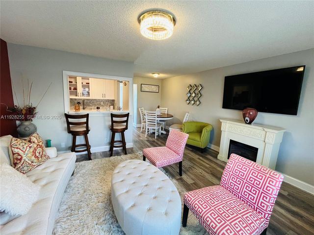 150 Horizons E 310, Boynton Beach, FL 33435