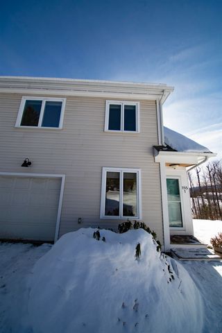 155 Crossroad C1, Waterbury, VT 05676